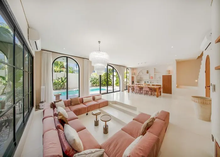 Parisian New 2br Luxury 8mins Walk To Uluwatu (Bali)