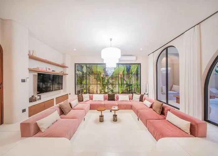 Parisian New 2br Luxury 8mins Walk To Uluwatu (Bali)